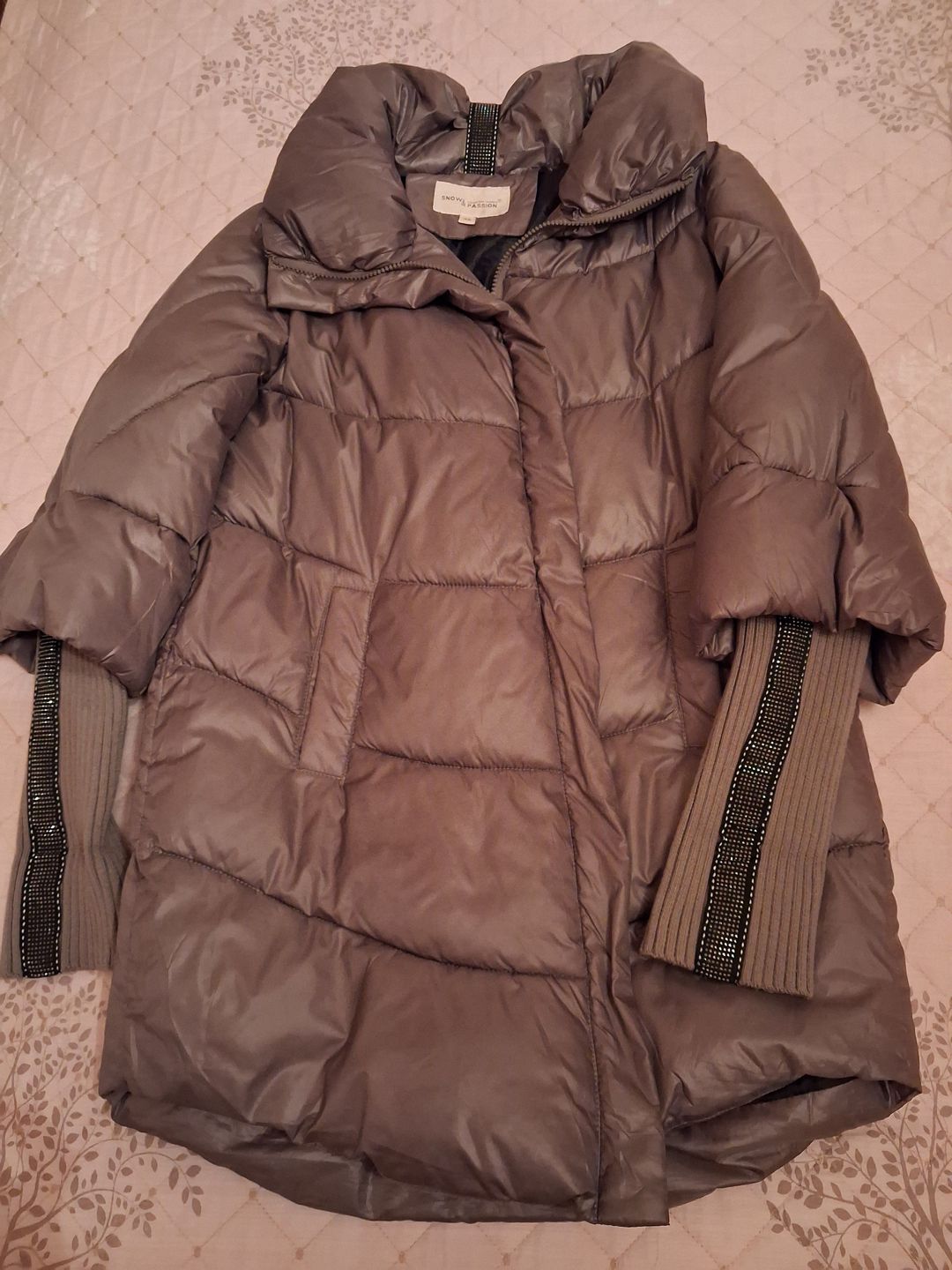 Az işlənmiş qadın kurtkası Snow Passion, ölçü 46 — Jaketlər, Bakı