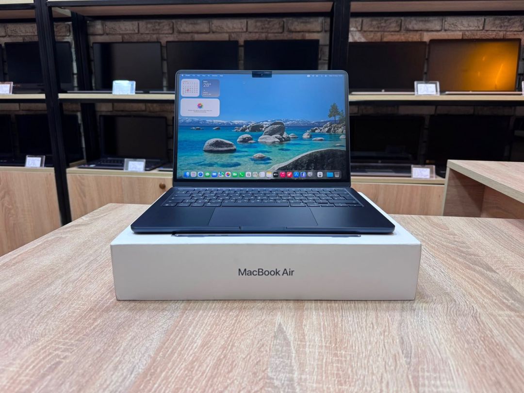 Apple MacBook Air 13 M4 — Elektronika, Bakı