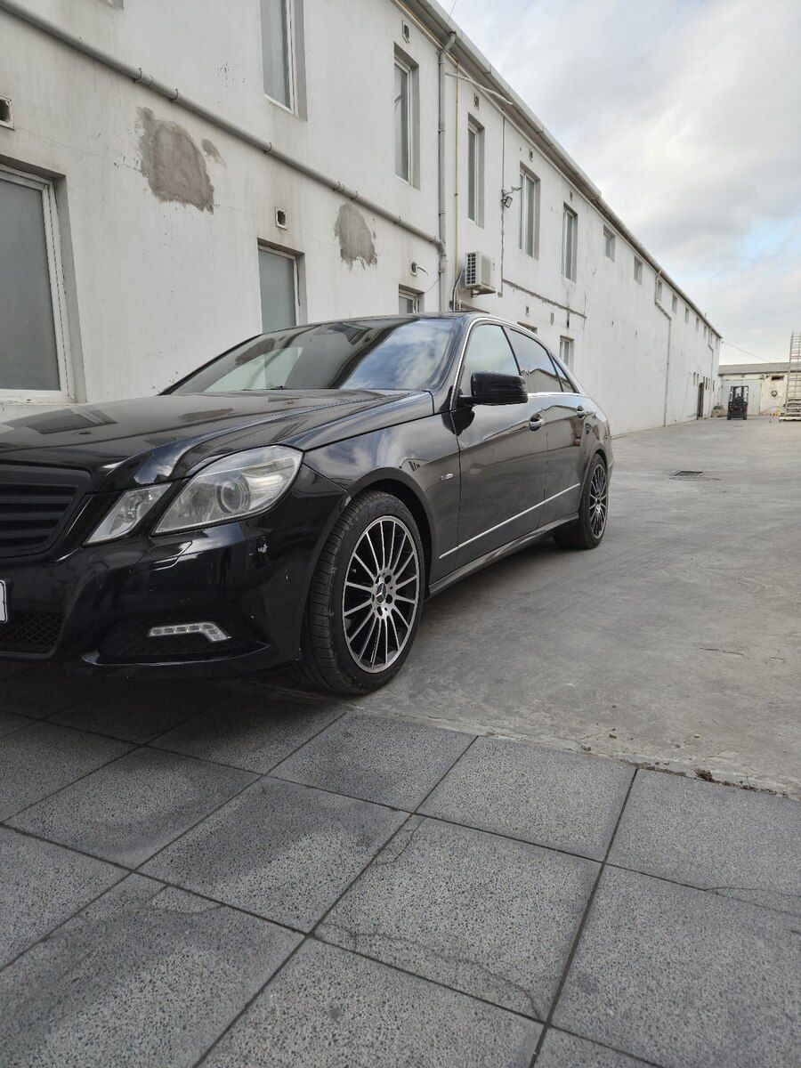 Mercedes E 220, 2010 il — Avtomobillər, Bakı (2)
