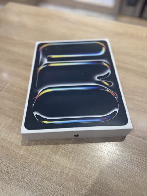 Apple iPad Pro 13-inch 256GB WiFi+Cellular 5G M5 chip — Bakı
