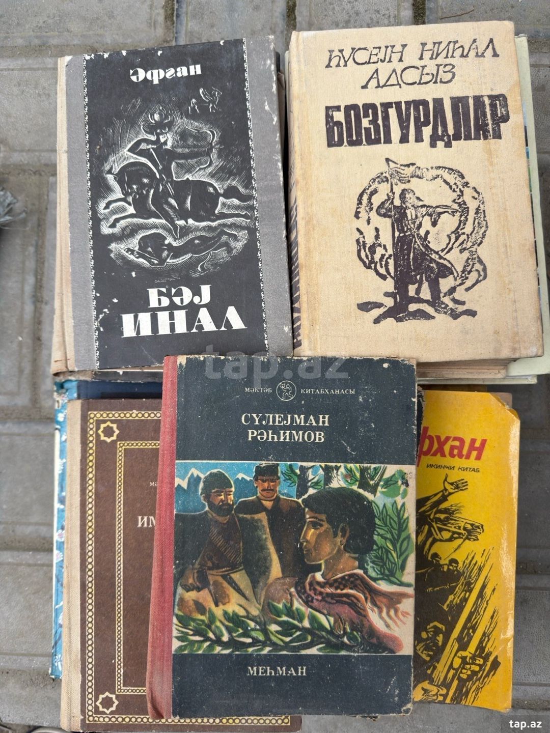 Kitablar — Kitablar və jurnallar, Bakı (4)