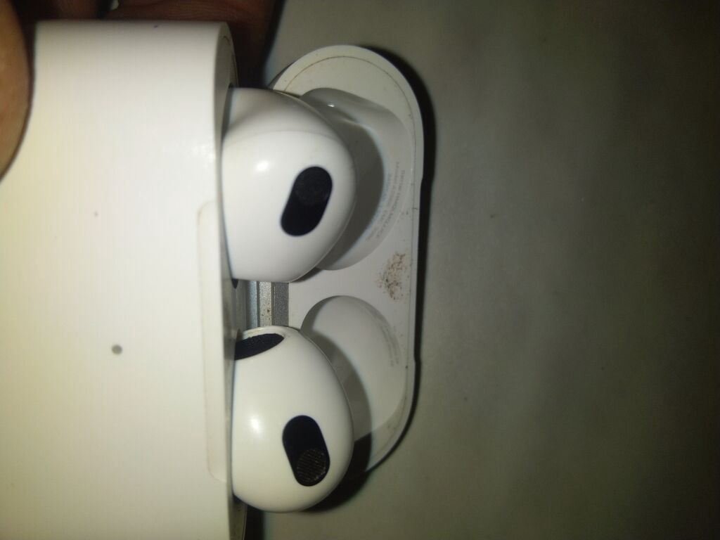 İşlənmiş Simsiz (Bluetooth) Qulaqcıqlar, Apple, rəng - Ağ — Qulaqcıqlar, Bakı (2)