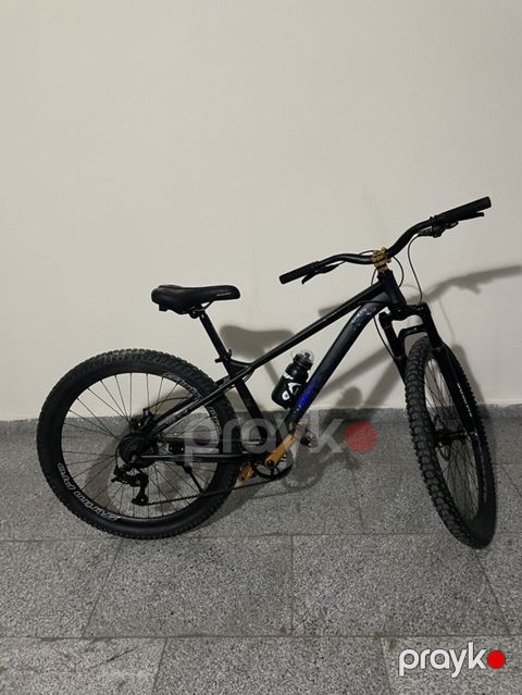Dağ velosipedi – 27.5” təkərlər, dəmir gövdə, ön amortizatorlu - — Bakı