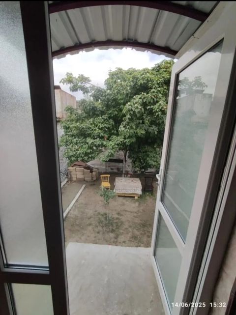 35 kv. m, 1 otaqlı, Qaz, İşıq, Su