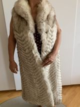 Uzun xəz jilet - Model: Dizayner tərzində, maxi uzunluqda xəz jilet - — Mallar