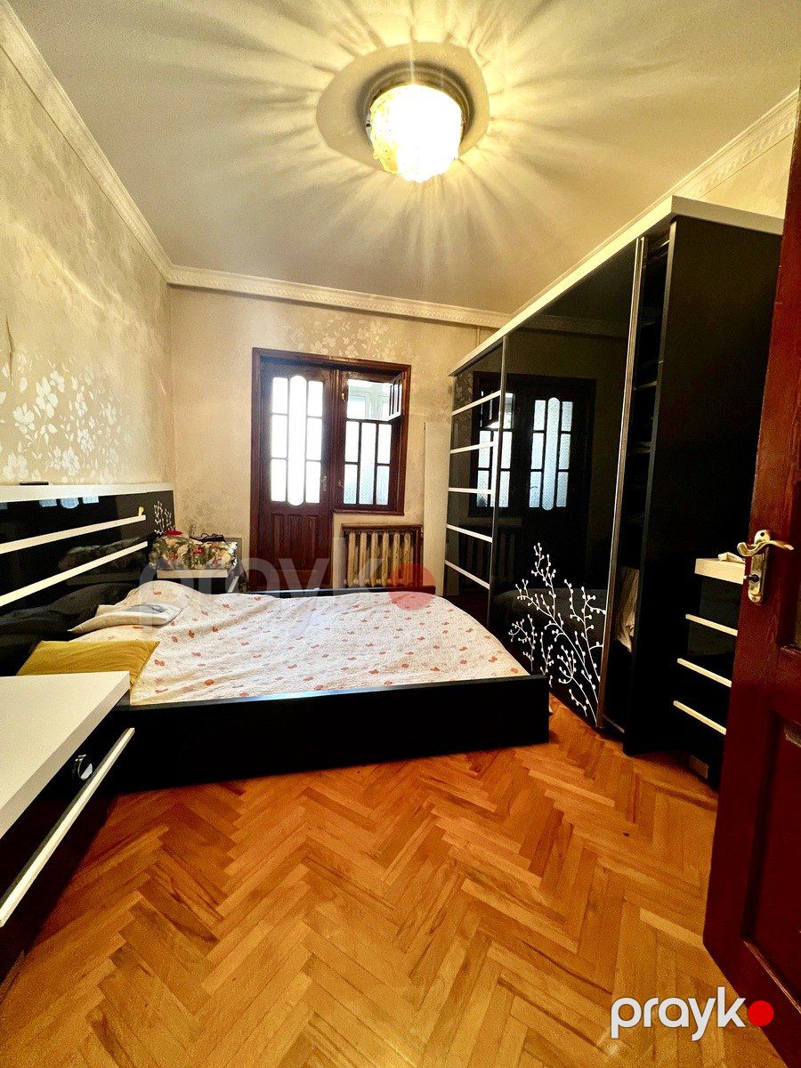 Satılır 5 otaqlı köhnə tikili 110 m² — Mənzil, Bakı (8)