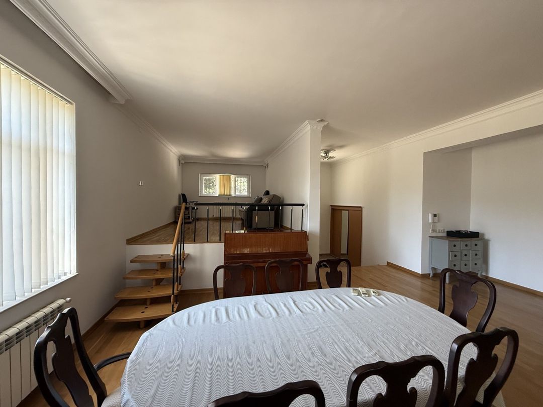 İcarəyə verilir 9 otaqlı həyət evi/bağ evi 400 m² — Ev, villa, Bakı (5)