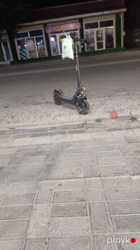 2 ayın scooteridi narmalni skuterdi barter elemek istəyirəm