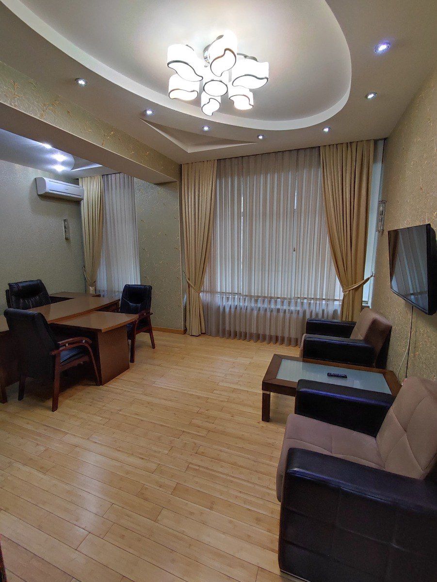 İcarəyə verilir 6 otaqlı ofis 200 m² — Ofis, Bakı (4)