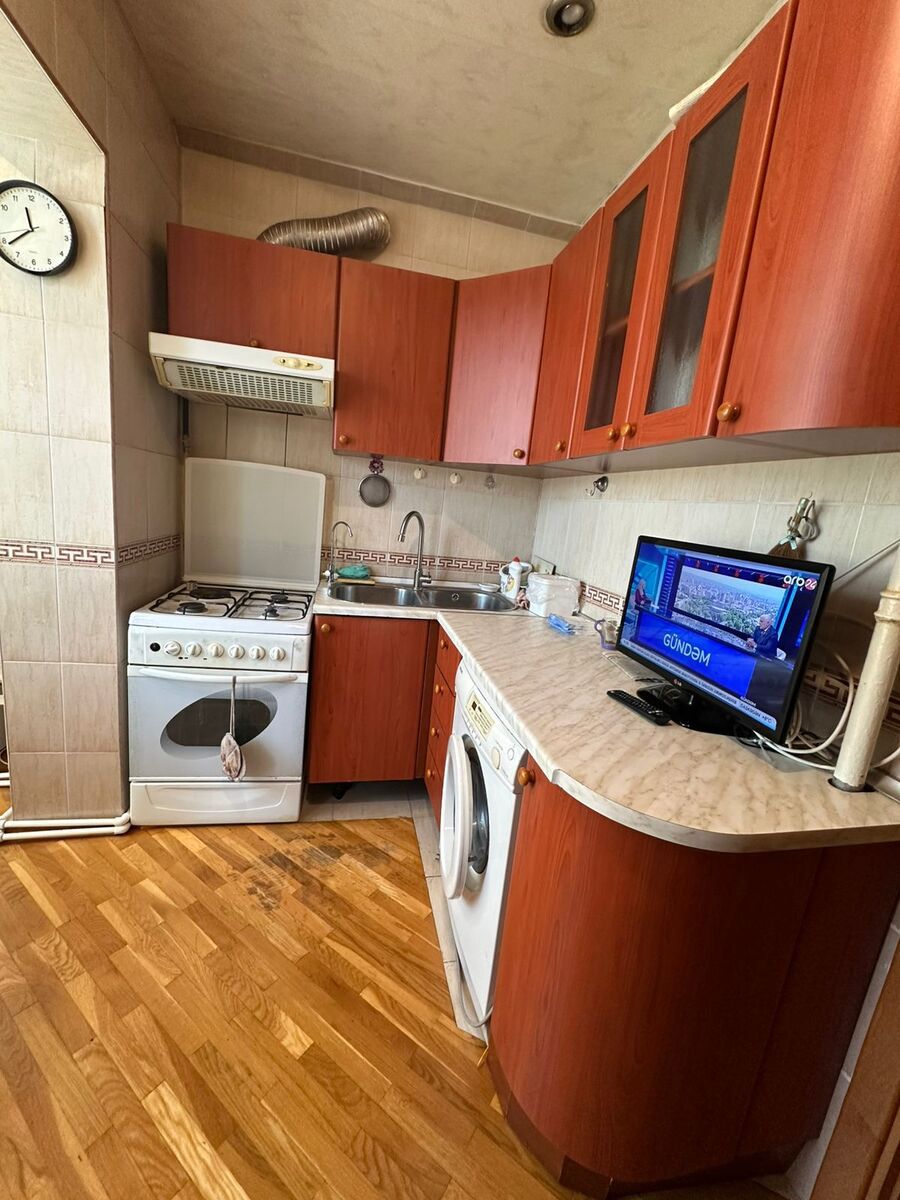 İcarəyə verilir 3 otaqlı köhnə tikili 85 m² — Mənzil, Bakı (9)