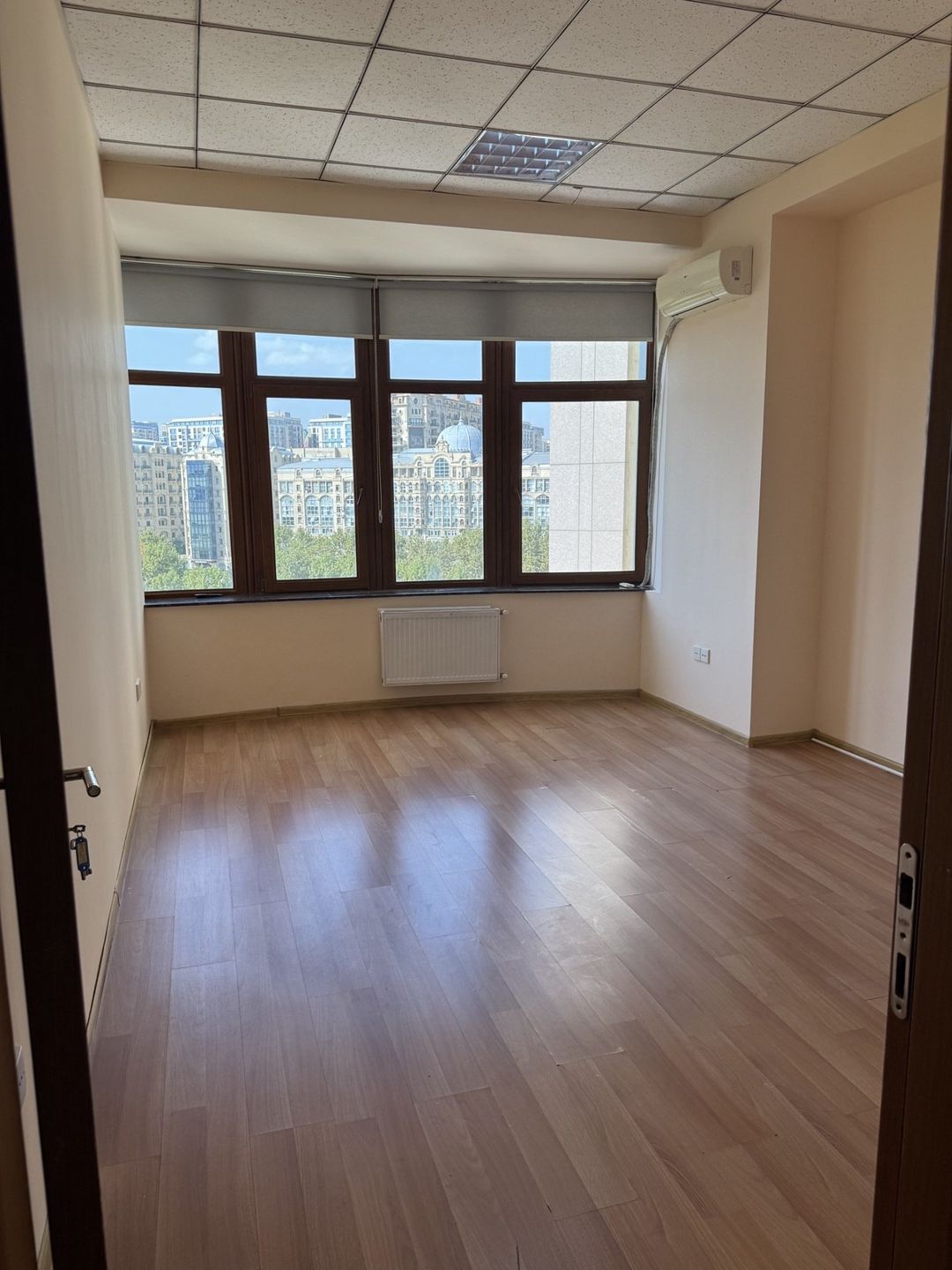 İcarəyə verilir 5 otaqlı ofis 240 m² — Ofis, Bakı (11)