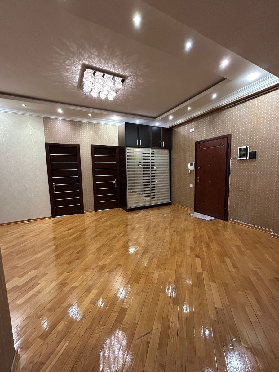 İcarəyə verilir 4 otaqlı yeni tikili 200 m² — Mənzil, Bakı (11)