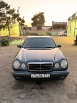 Mercedes E 240, 1998 il — Cars