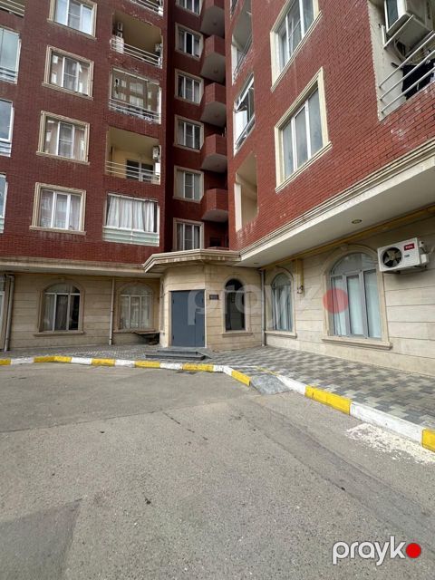 İcarəyə verilir 3 otaqlı yeni tikili 118 m²
