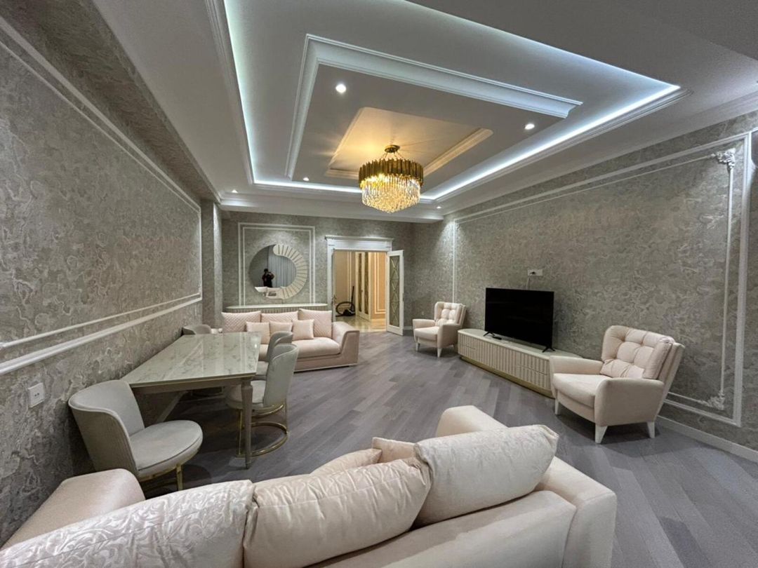 İcarəyə verilir 4 otaqlı yeni tikili 218 m² — Mənzil, Bakı (4)