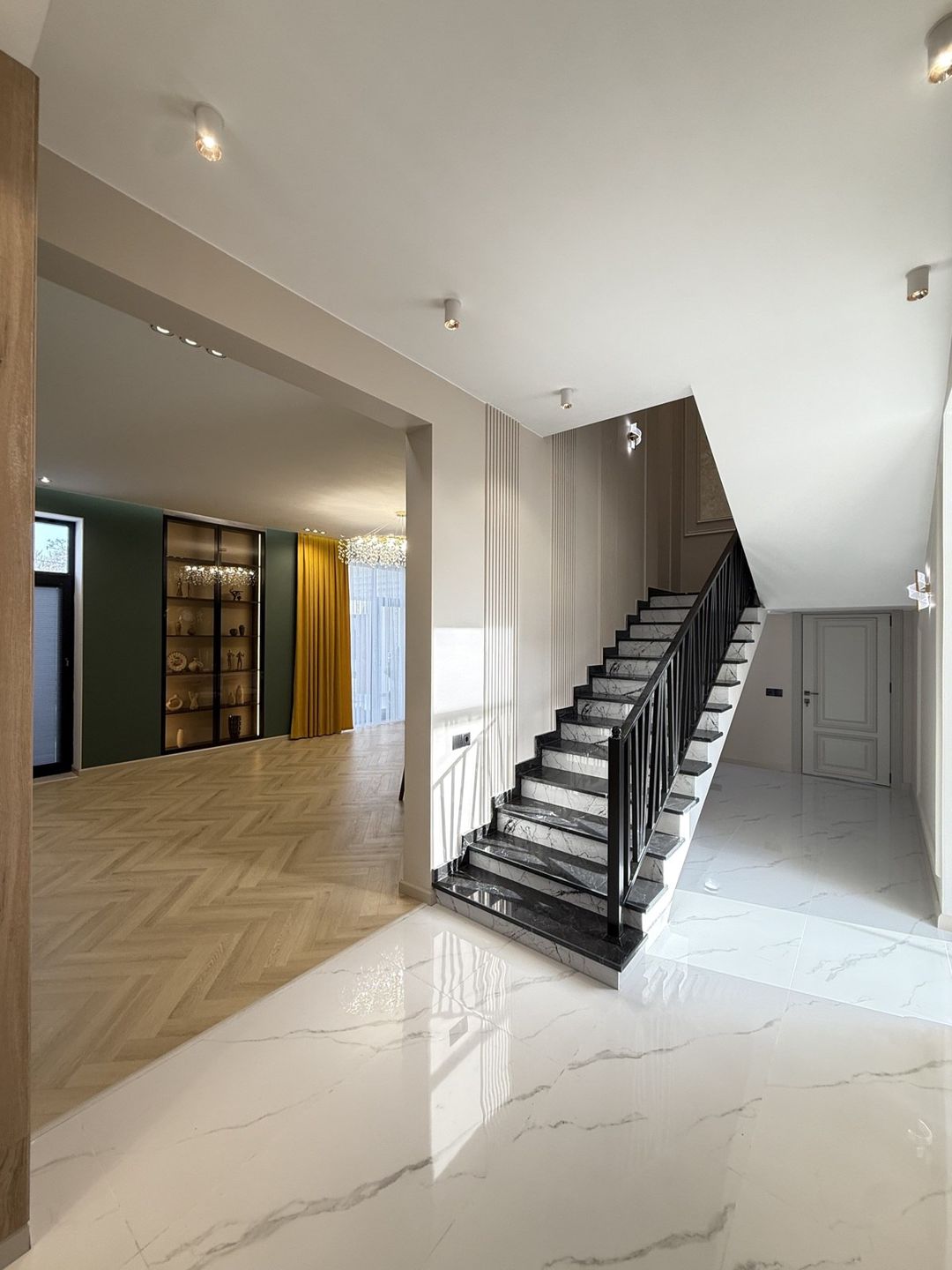 Satılır 5 otaqlı həyət evi/bağ evi 300 m² — Ev, villa, Bakı (11)