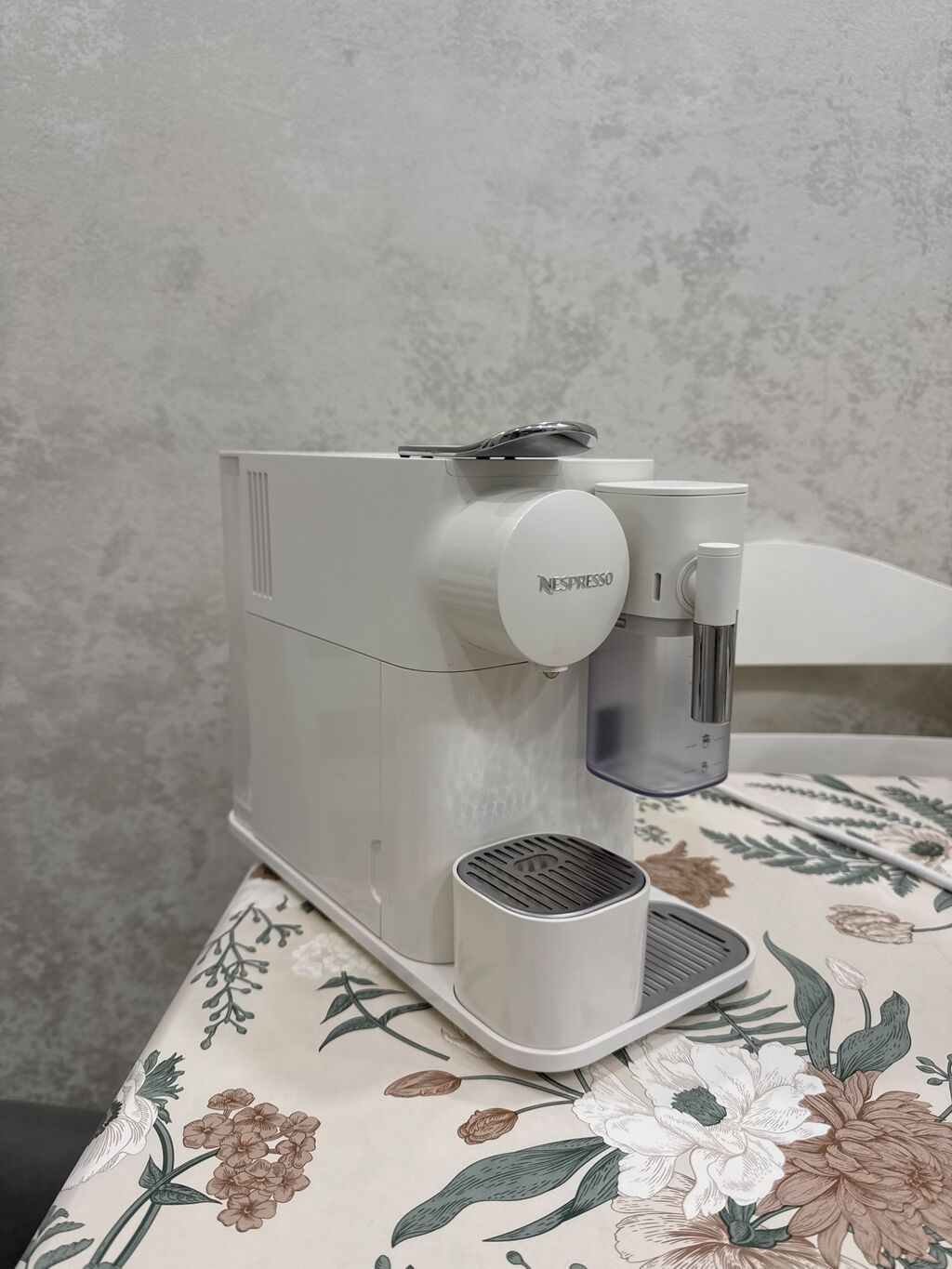 Nespresso kapsul qəhvə maşını, ağ rəng