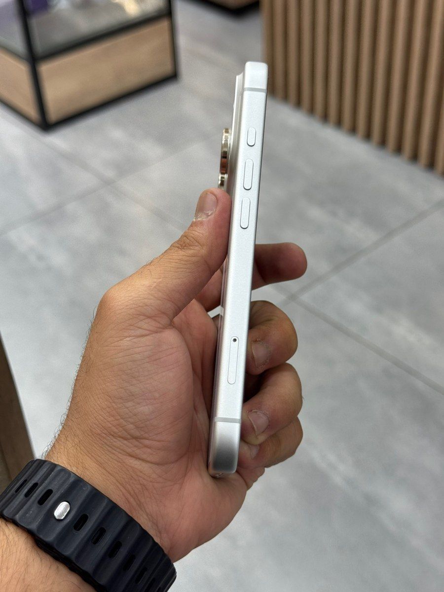 Apple iPhone 17 Pro Silver 256GB/12GB — Mallar, Bakı (3)