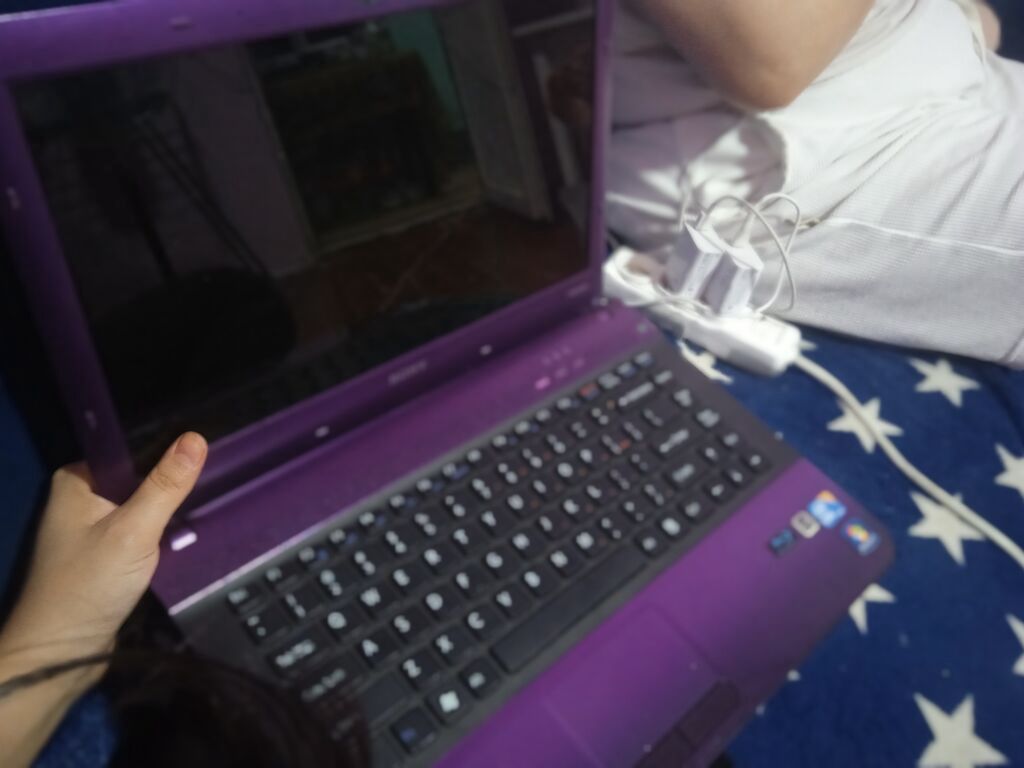 Sony VAIO noutbuk — təcili satılır Sony VAIO noutbuk satılır. Çox — Sony, Pirəkəşkül (2)