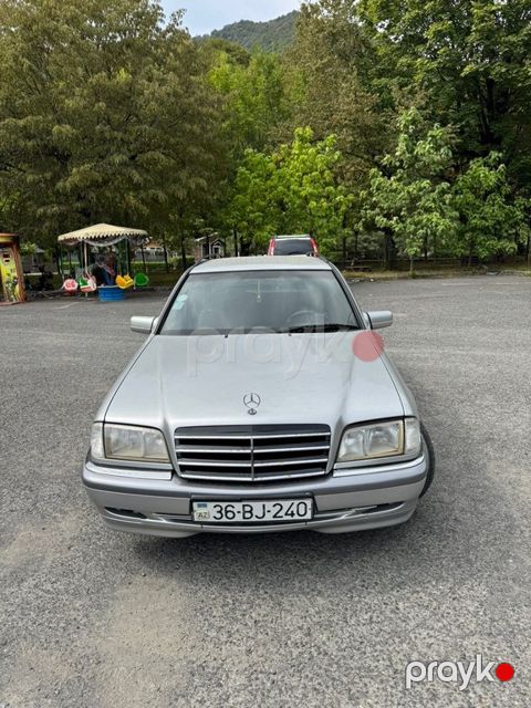 Mercedes E 240, 2.4 L, 1998 il, 436 000 km — Qəbələ