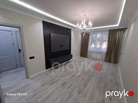 Satılır 2 otaqlı köhnə tikili 50 m²