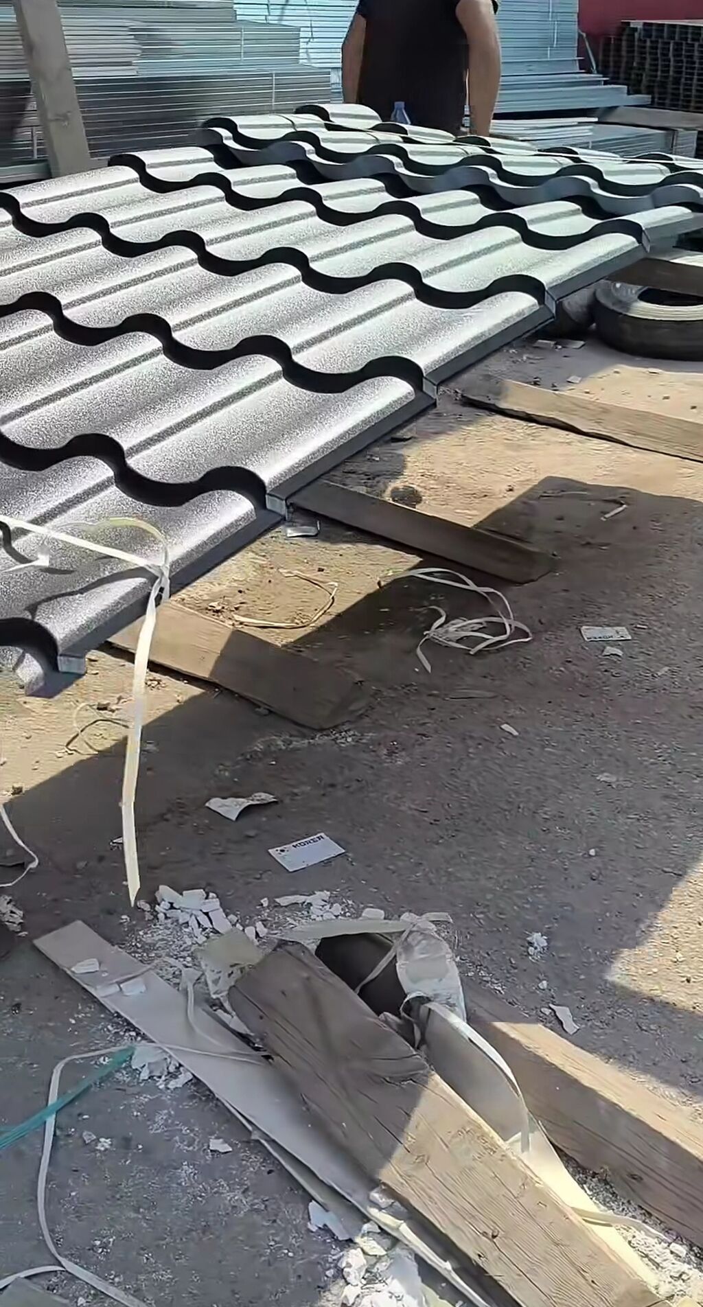 Dam ortukleri topdan satiw merkezi — Dam örtükləri, Bakı (2)