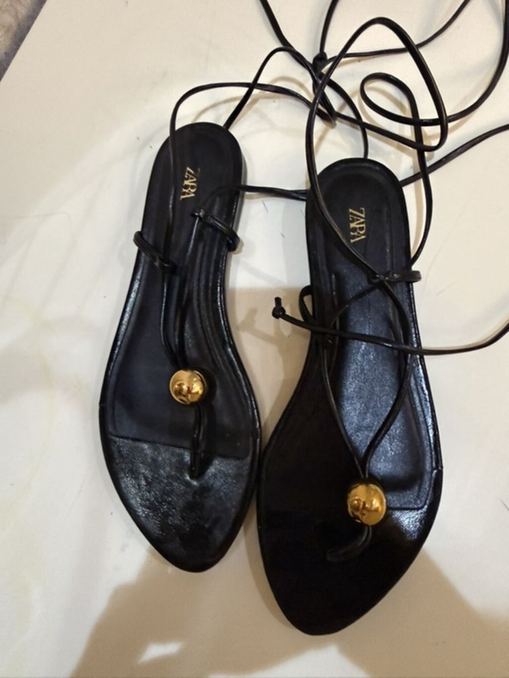 ZARA brend qadın sandalı - Rəng: qara - Model: ipli/gladiator tərzi — Şəxsi əşyalar, Bakı