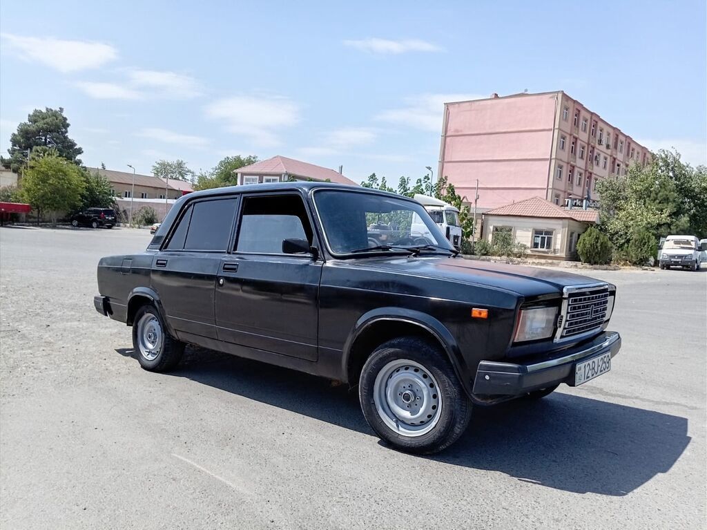 VAZ (LADA) 2107: 1.5 l | 2010 il Sedan — Avtomobillər, Salyan (2)