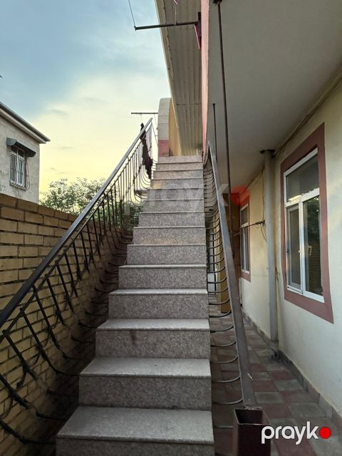 Həyət evi kirayə verilir, Keşlə qəs.