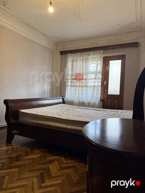 Satılır 3 otaqlı köhnə tikili 76 m²