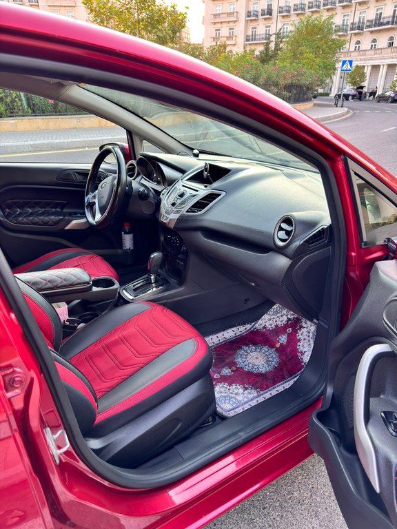 Ford Fiesta, 1.6 L, 2010 il, 278 417 km — Avtomobillər, Bakı (12)