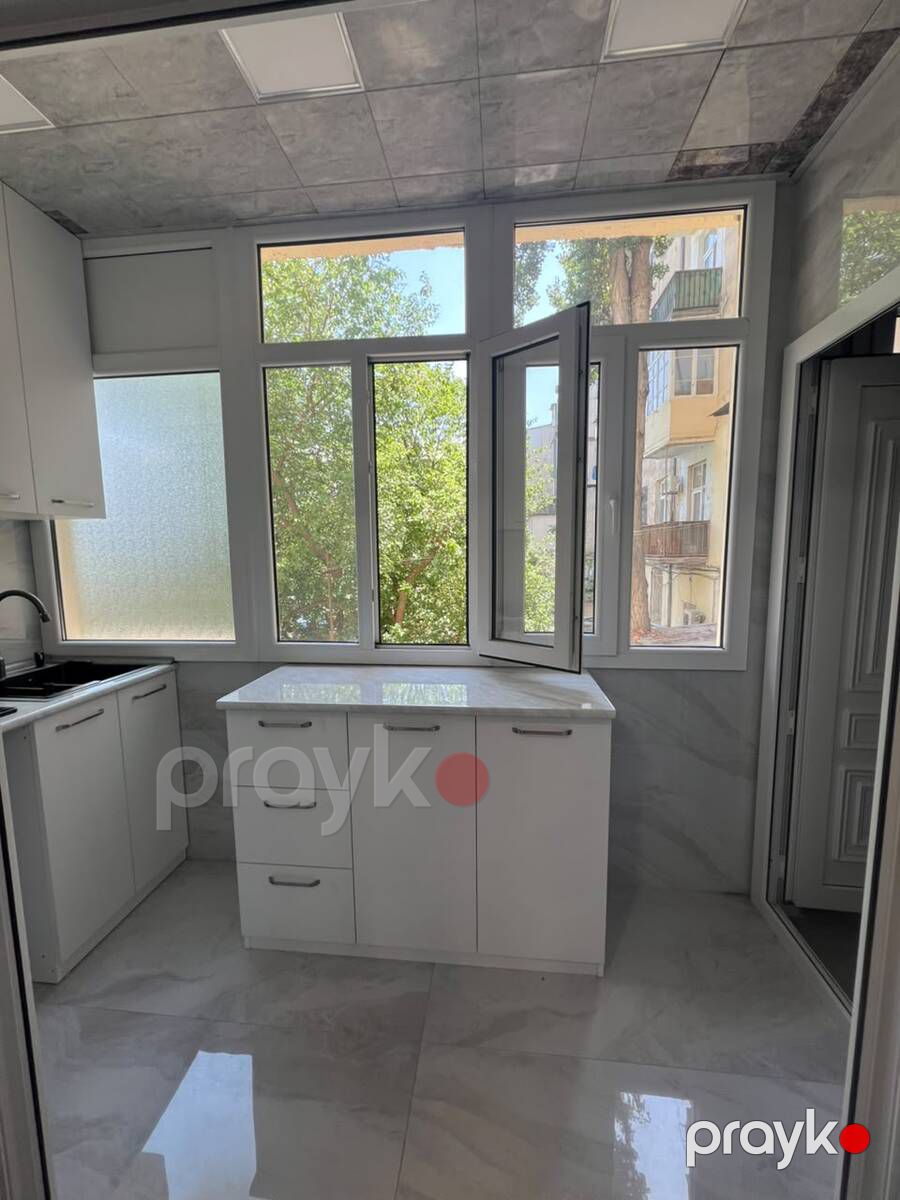 Satılır 2 otaqlı köhnə tikili 40 m² — Mənzil, Bakı (7)