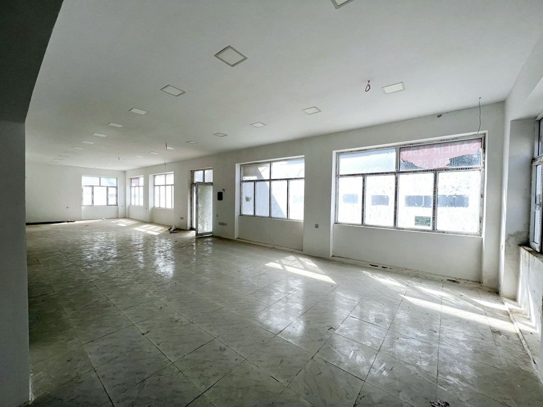 Satılır obyekt 324 m² — Əmlak, Bakı (2)
