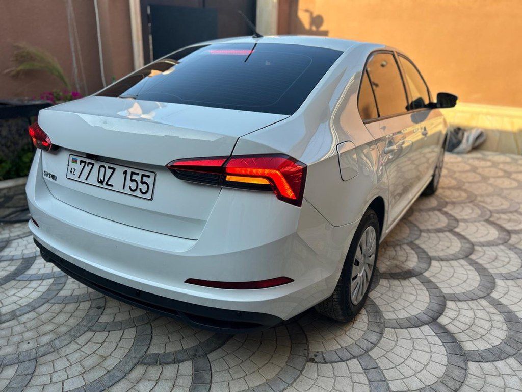 Skoda Rapid, 1.6 L, 2020 il, 118 000 km — Avtomobillər, Bakı (12)