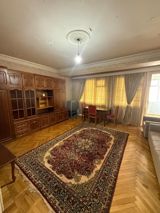 İcarəyə verilir 4 otaqlı köhnə tikili 130 m² — Elgün bəy
