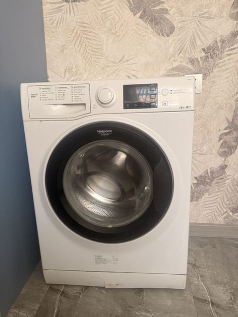 Hotpoint Ariston ön yükləməli paltaryuyan maşın(barabanı dağılıb