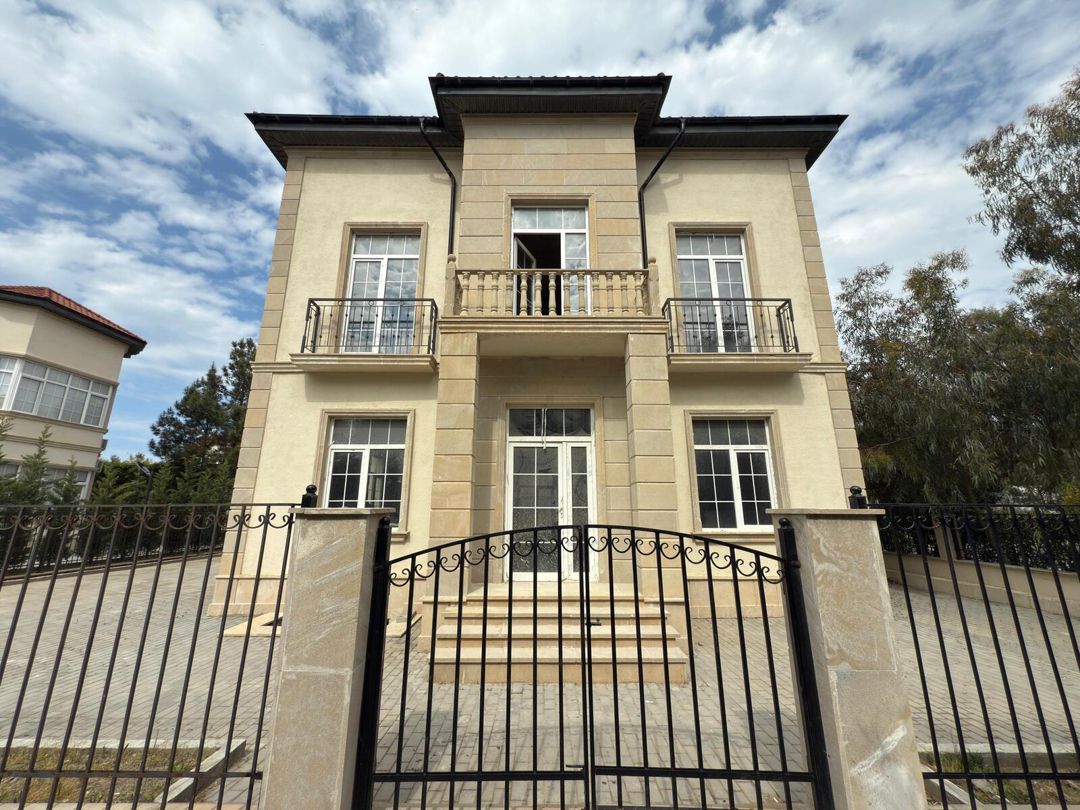 Satılır 7 otaqlı həyət evi/bağ evi 450 m² — Ev, villa, Bakı (2)
