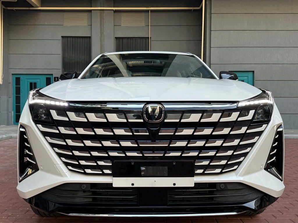 Changan Uni-Z, 1.5 L, 18.4 kWh, 2025 il, 6 000 km — Avtomobillər, Bakı (4)