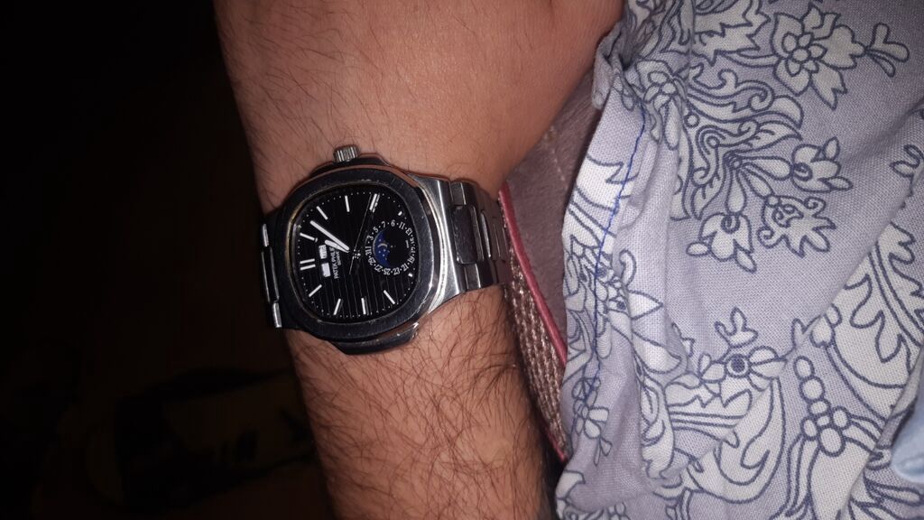 Patek Philippe Nautilus üslubunda mexaniki qol saatı - Korpus və — Qol saatları, Gəncə