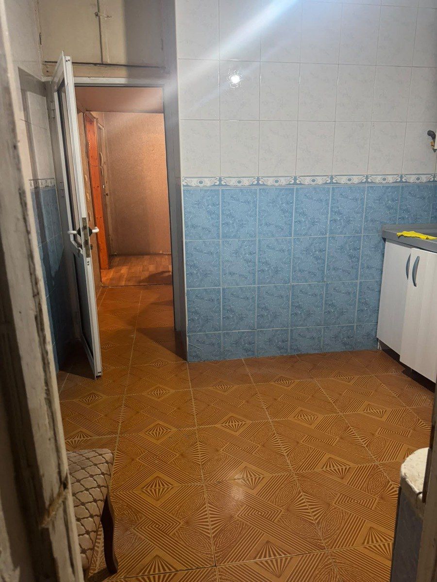 İcarəyə verilir 2 otaqlı köhnə tikili 65 m² — Mənzil, Bakı (8)