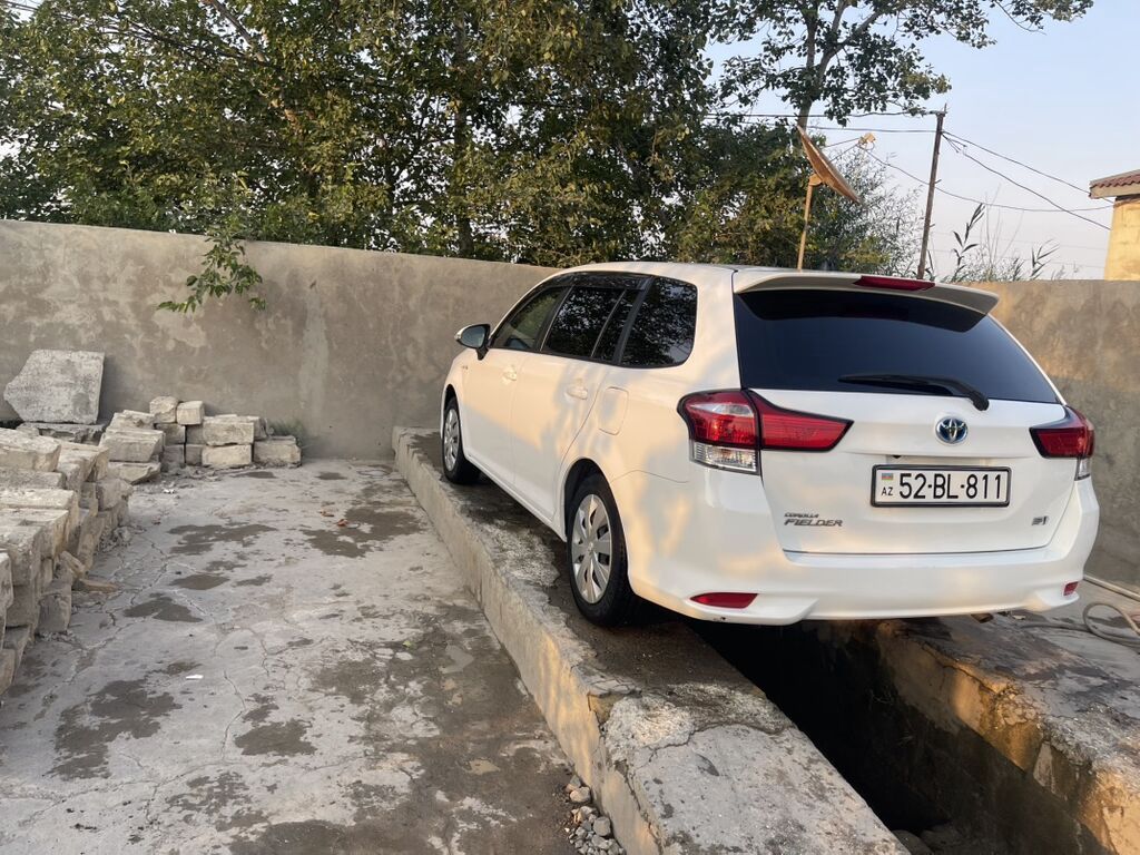 (Toyota) Corolla Fielder Hybrid – ağ rəngli universal kuzov — Avto, Şirvan (3)