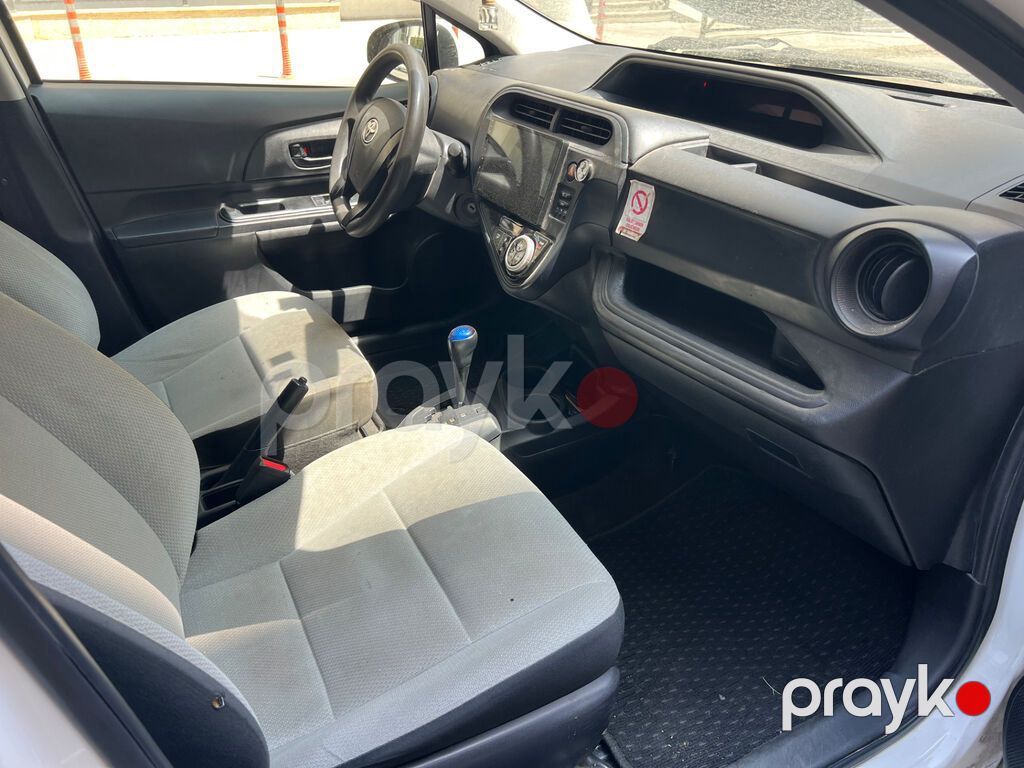 Toyota Aqua: 1.5 l | 2019 il Hetçbek 77-UZ-956 — Avto, Bakı (5)