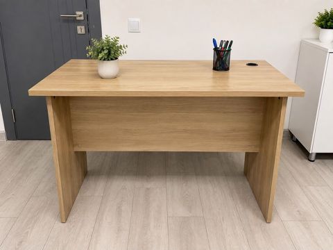 İşlənmiş, İşçi üçün, Dördbucaq masa — Office furniture