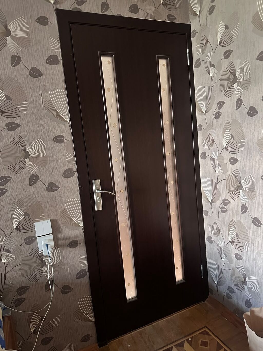 Yataq otağı üçün İşlənmiş Otaq qapısı Çərçivə ilə, Zəmanətsiz, Ödənişli quraşdırma, Ödənişli çatdırılma — Mallar, Bakı (2)