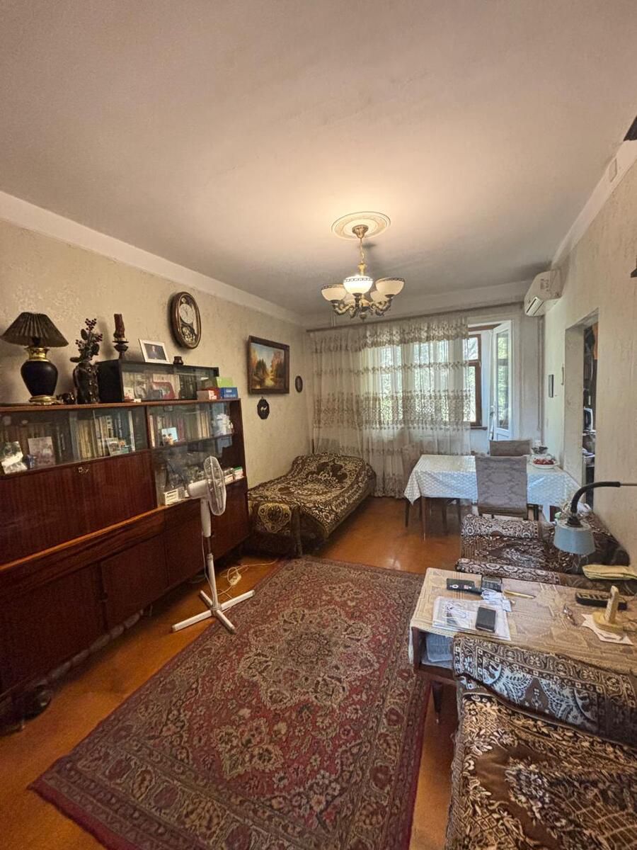 Satılır 2 otaqlı köhnə tikili 50 m² — Mənzil, Bakı (2)