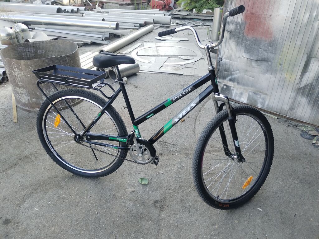 Şəhər tipli velosiped – STELS Pilot - Rəng: qara, yaşıl və gümüş