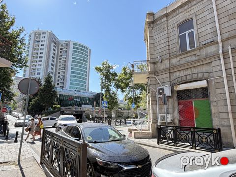 Satılır 2 otaqlı köhnə tikili 40 m²