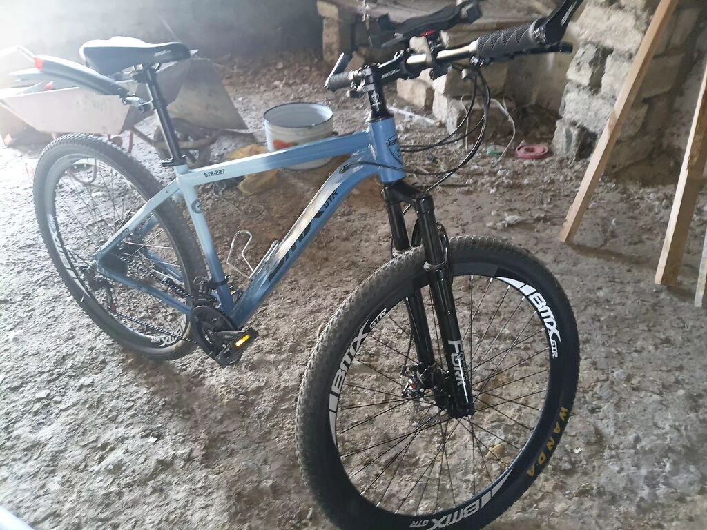 Salam BMX MTB GTR alüminum 29 luq skorsnoy velosiped satıram.Üstündə — Velosipedlər, Mingəçevir (2)