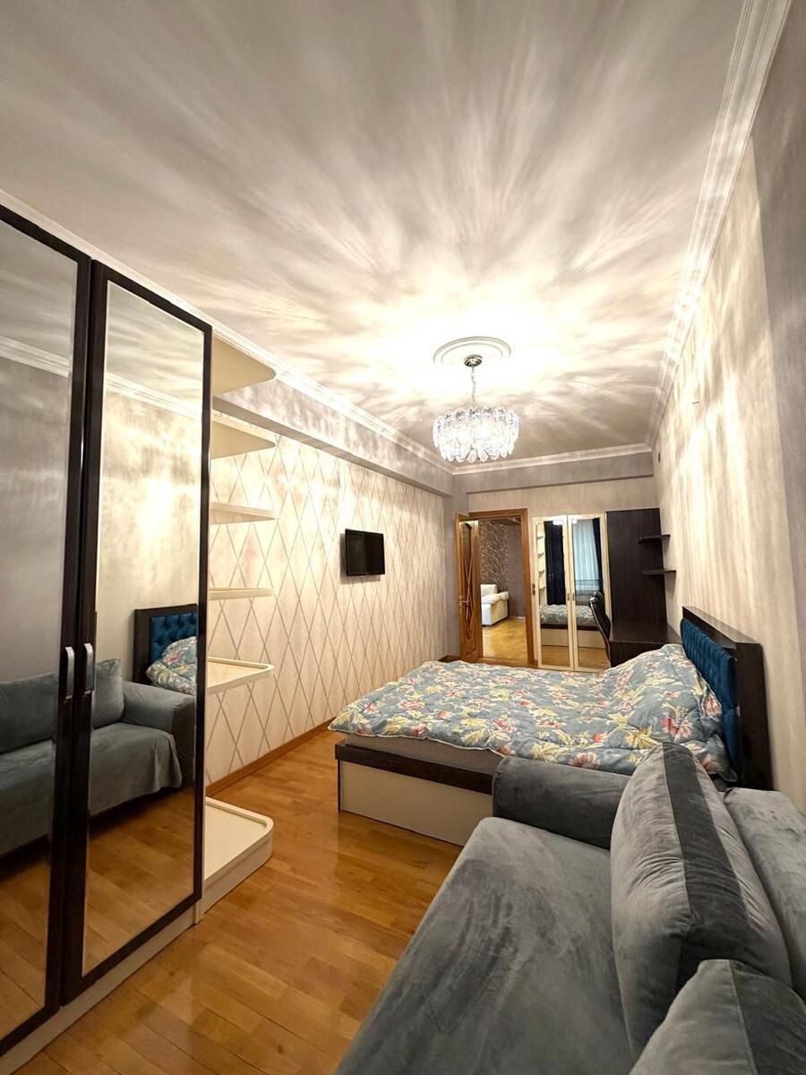 Satılır 5 otaqlı yeni tikili 280 m² — Mənzil, Bakı (12)