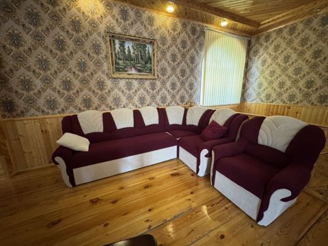 Qonaq otağı üçün yumşaq mebel dəsti satılır. Dəst böyük L formalı künc